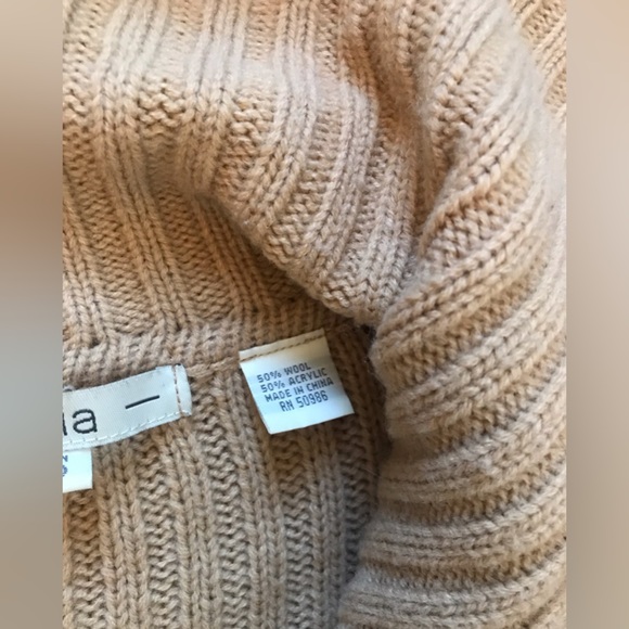 Pria Women’s Light Brown Long Sweater - size Small - Picture 8 of 12